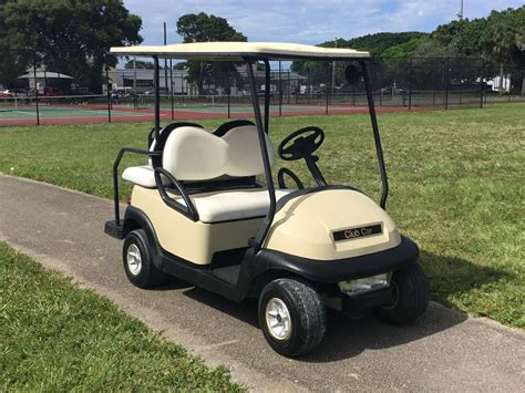 Buying Used Golf Carts. Used golf carts are viable options for buyers looking for reasonably low prices. Just like new golf carts, purchasing a used one may be overwhelming, given the endless options available in the market. Many dealers offer used golf carts for sale and making the right purchase depends on various factors.
